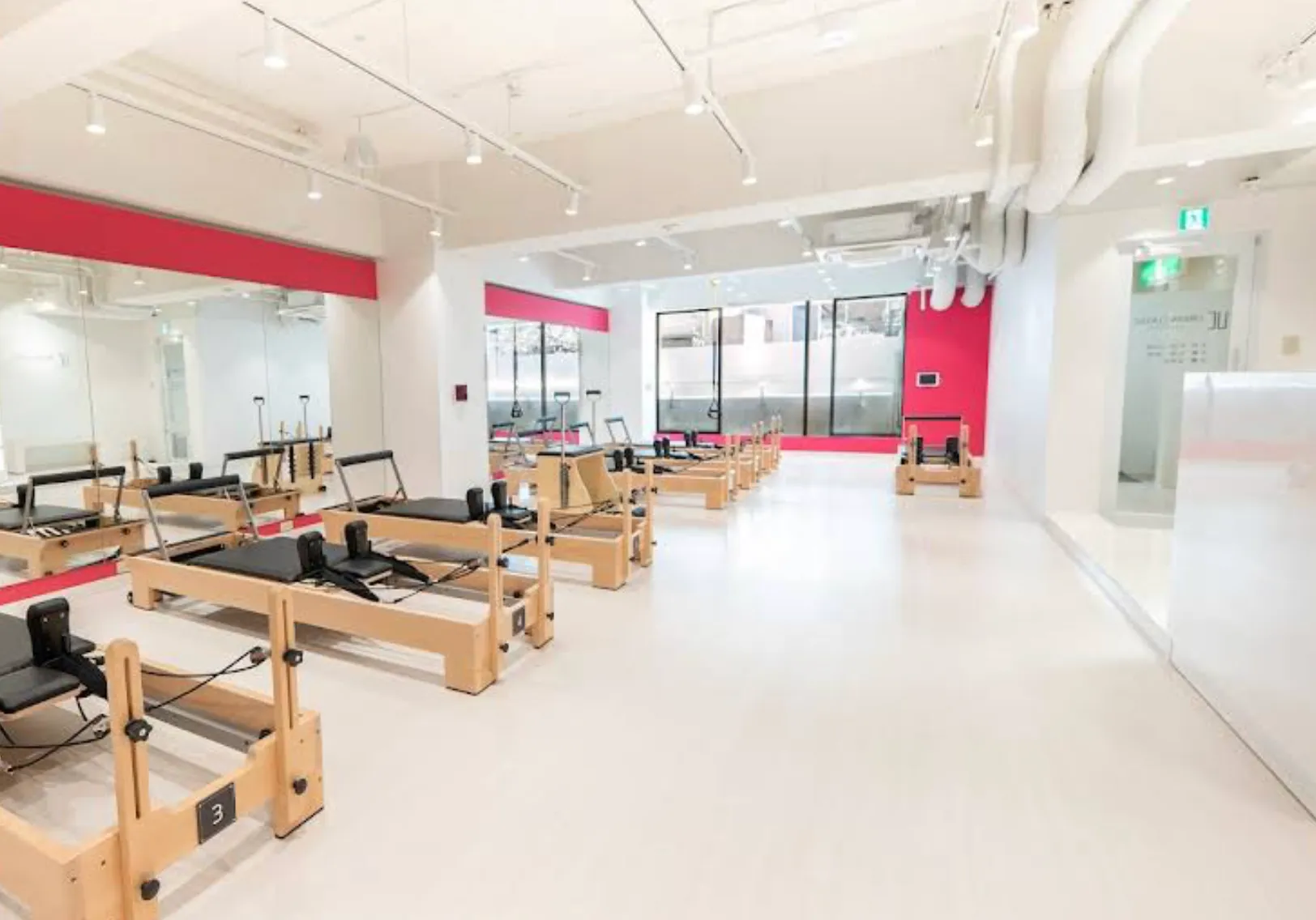 Urban Classic Pilates 中野坂上の雰囲気1