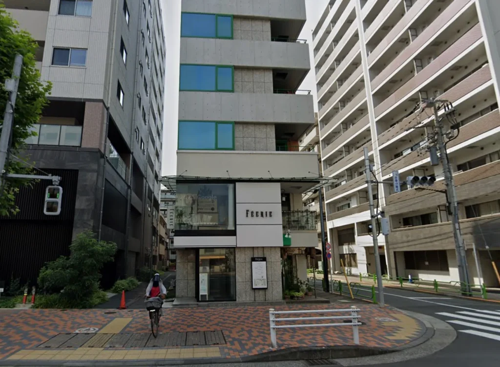 URBAN CLASSIC PILATES 月島のビル